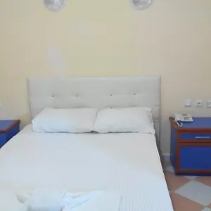 Otel Mor, Kuşadası